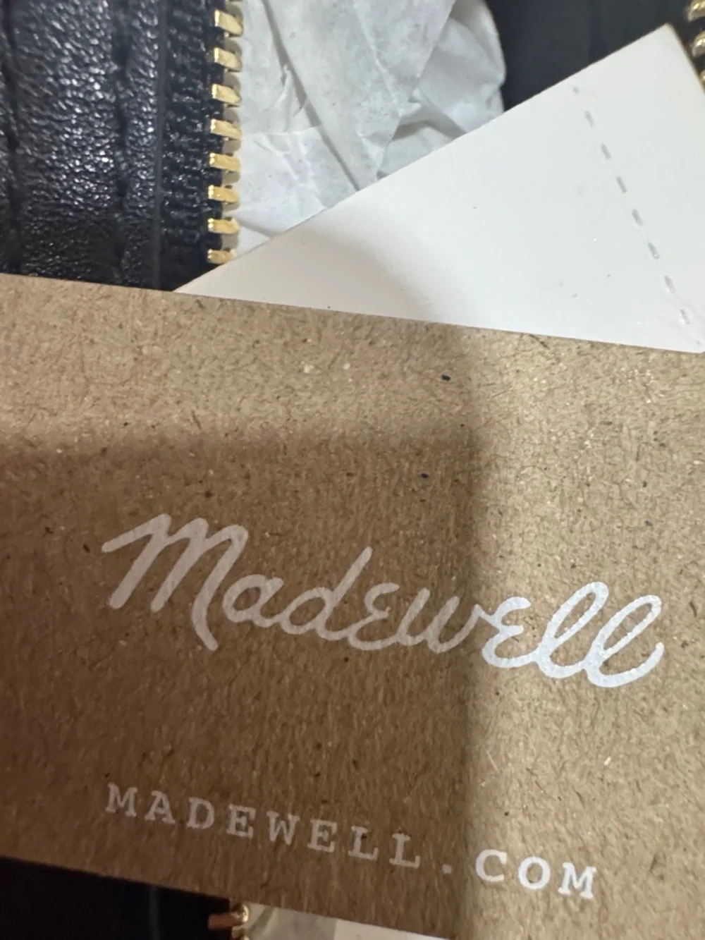 Madewell Black Crescent Shoulder Bag - Sleek Everyday Style - Picture 2 of 2